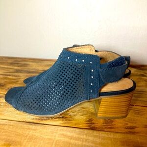 Vintage 7 eight sandals